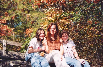 lisasarahsam1988.jpg